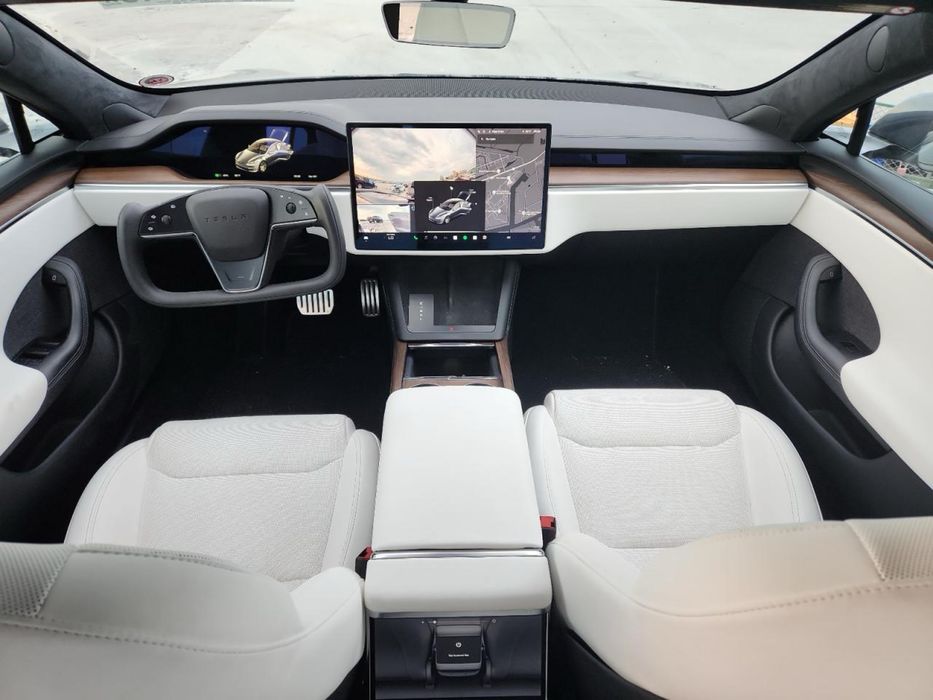 PREMIUM/TRANSFER/PRIVATE UA/EC Приватний трансфер Tesla S 2023