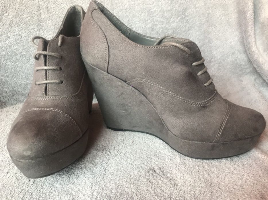 Jak nowe botki na koturnie New Look r. 37 wkładka 24