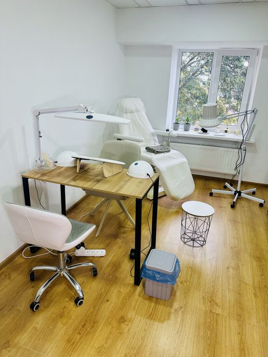 Аренда мастеру маникюра