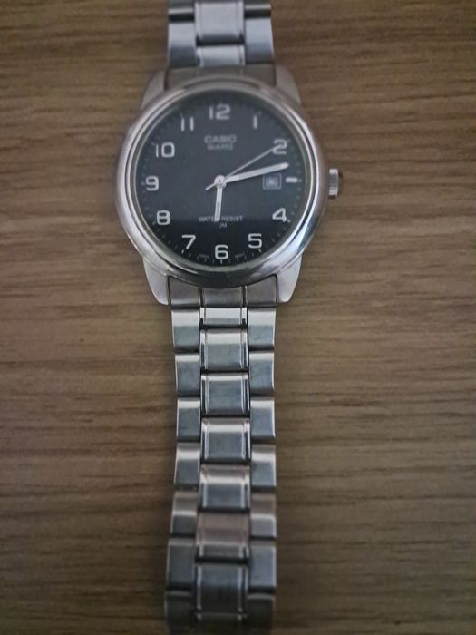 Продам часы касио , оригинал.