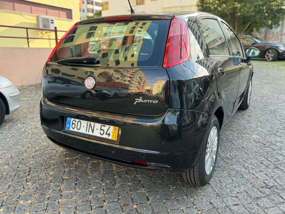 Fiat grande punto 1.2 gasolina com 190.000 mil km ano 2009/12 em bom estado geral.