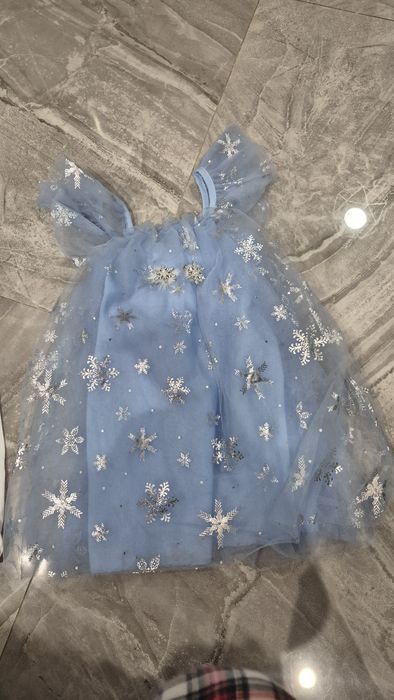 Образ сніжинки плаття