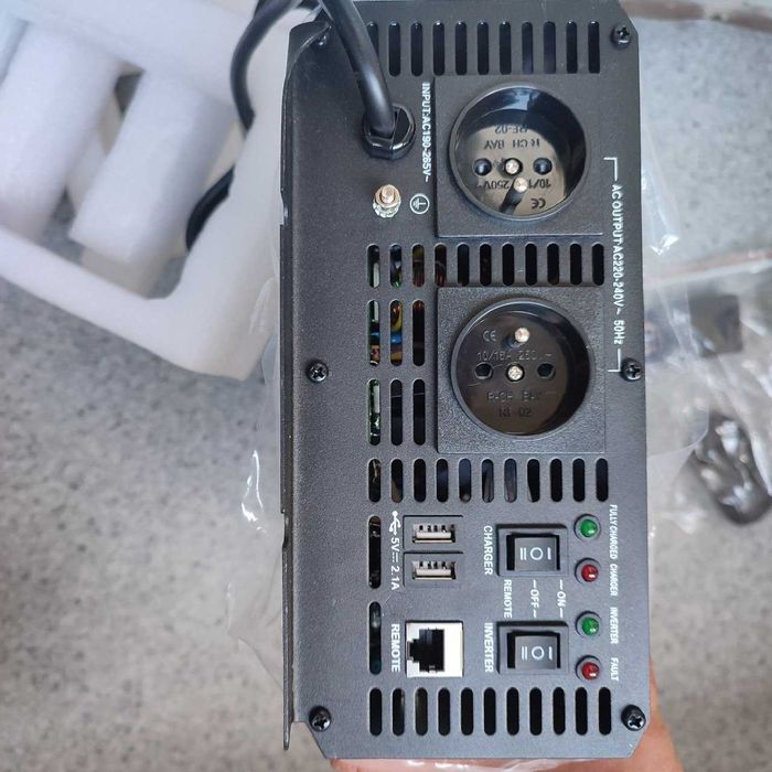 Інвертор UPS-4000SR SINUS 4000W