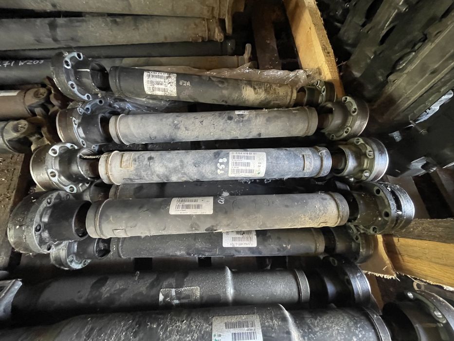 Карданный карданий вал W203 204 205 211 212 213 164 221 166 251 кардан