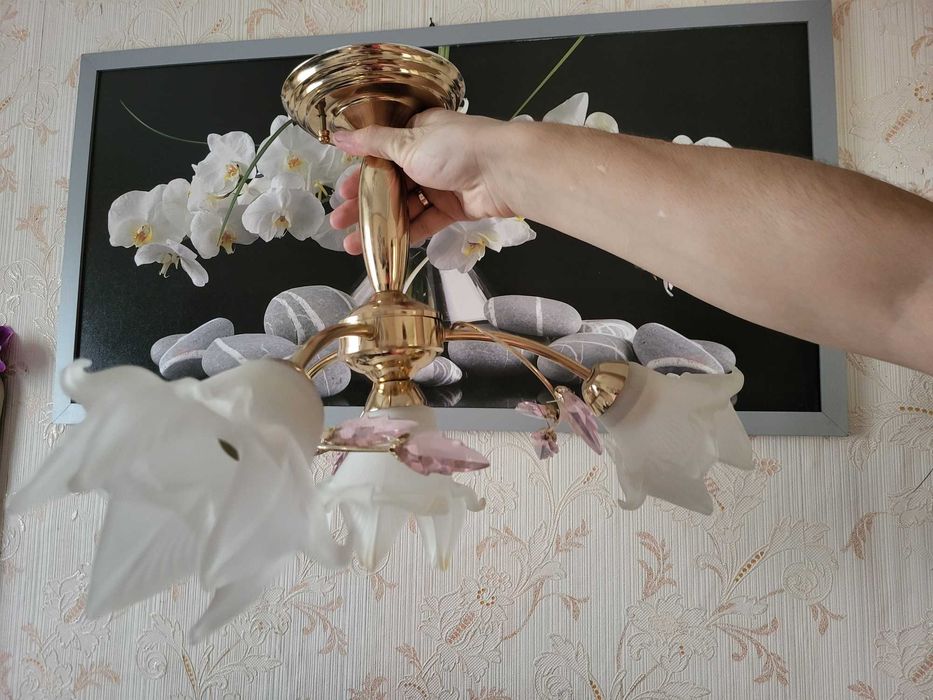 Люстра в спальню