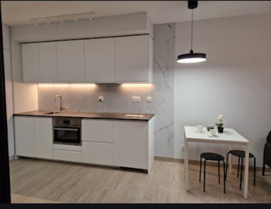 Przytulny Apartament + Ogromny Balkon !