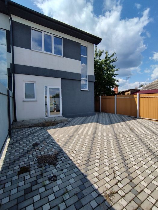 Продаж таунхауса вашої мрії на Казбетській! Простір. Стиль. Комфорт