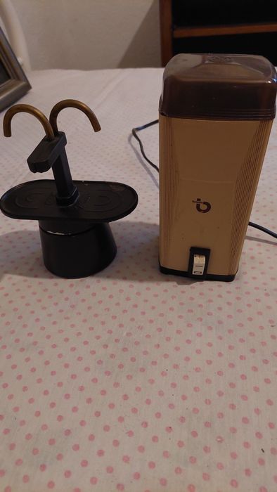 Antiguidades, velharias artigos de colecão