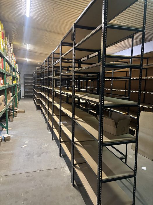 Regał magazynowy półkowy