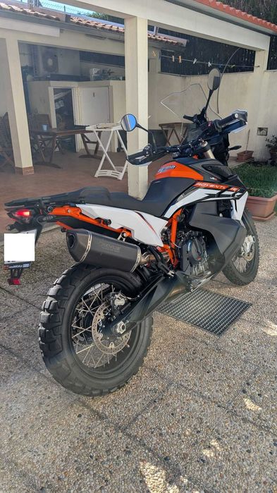 KTM 890 AdvR de 01/2023 como nova (6300km)