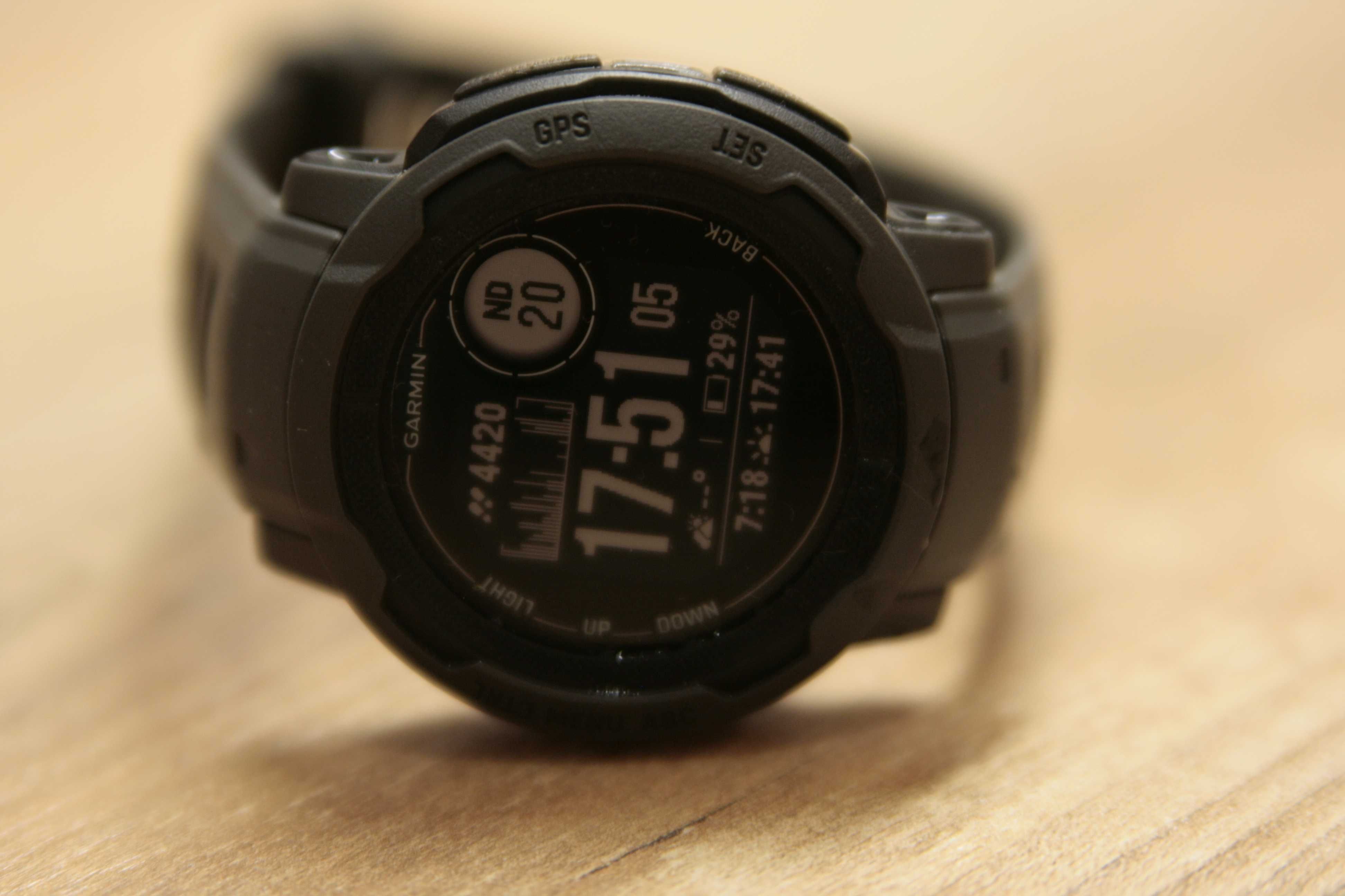 GARMIN INSTINCT 2 jak nowy BDB Z otoria OLX.pl