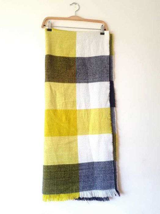 Cachecol / Lenço quente e macio - ótimo estado