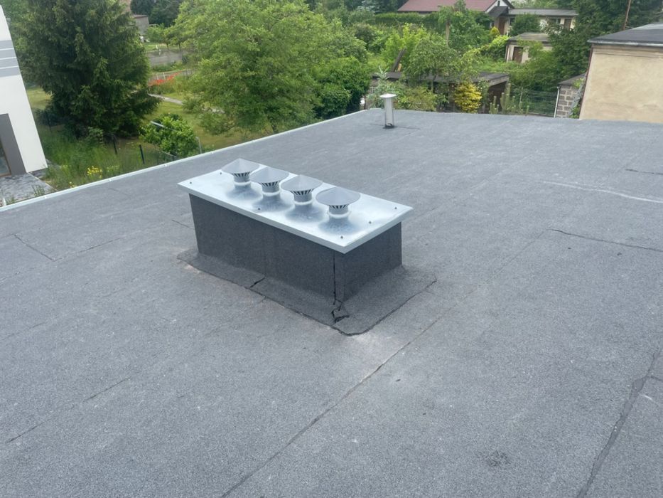 Dekarz. Usługi dekarskie, blacharskie, papa termozgrzewalna