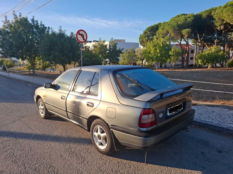 Nissan Sunny 1994 — photo 4