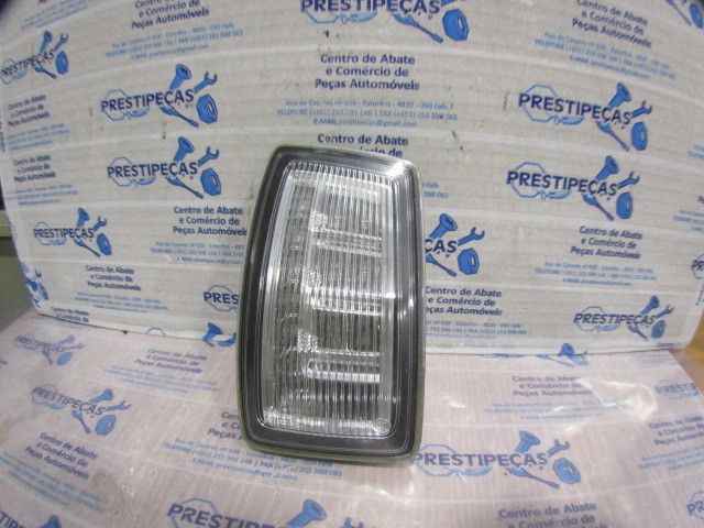 Farolim esquerdo AUDI A1 Sportback (8XA, 8XF)