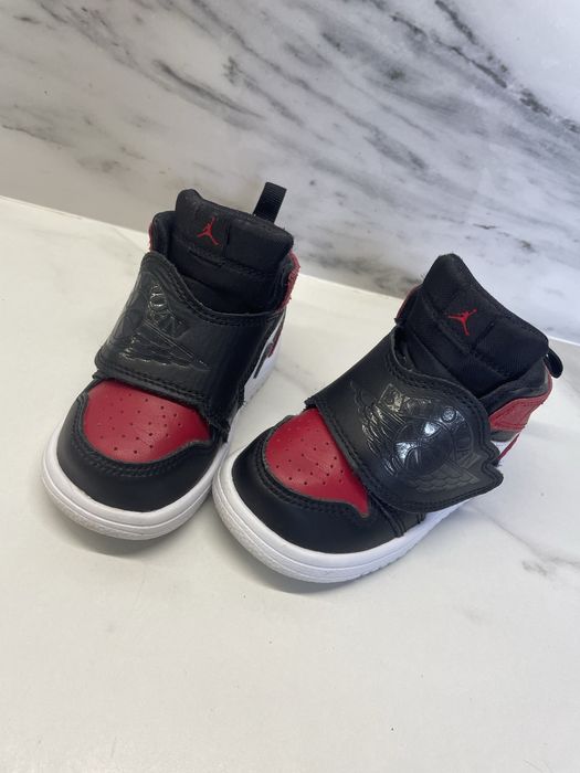 Кросовки дитячі Nike Sky Jordan 1.