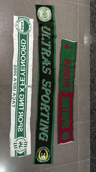 Lote de três cachecois do Sporting Clube Portugal