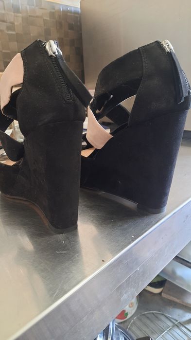 Босоніжки 40 розмір