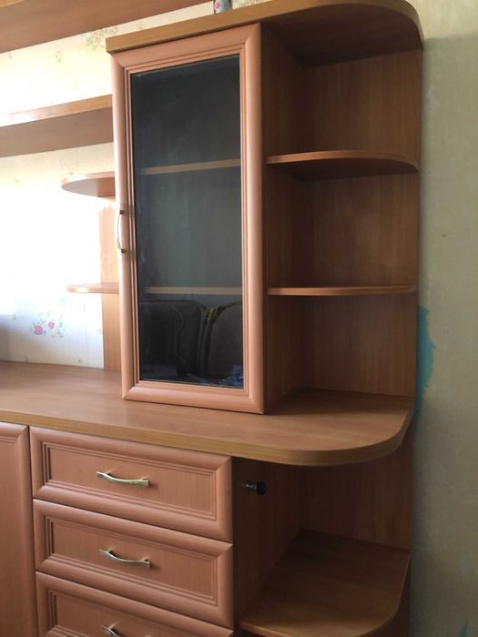 Гарнітур меблевий для вітальні та спальні