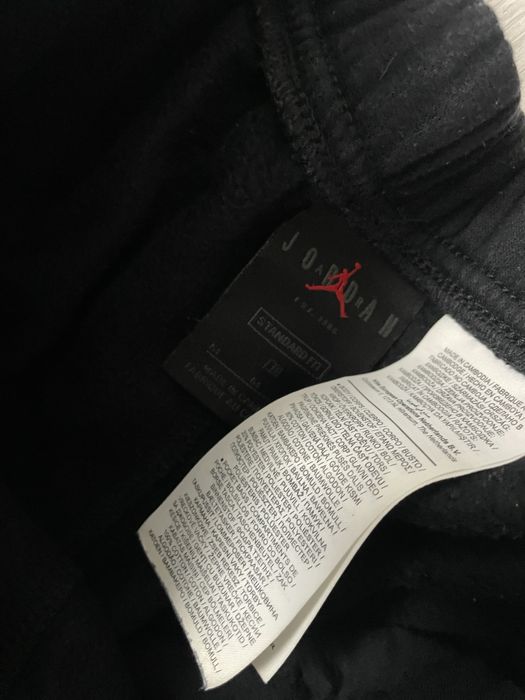 продам шорти Adidas та Jordan
