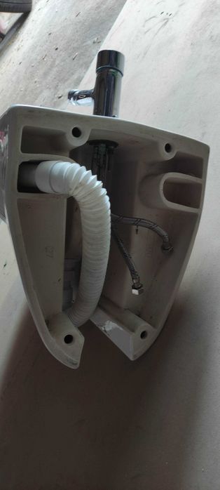Bidet oraz WC podwieszane