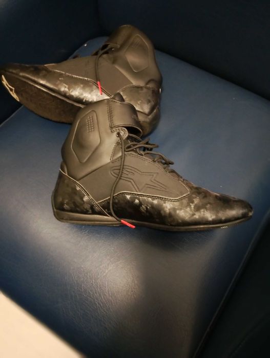 Vender botas de motoqueiro