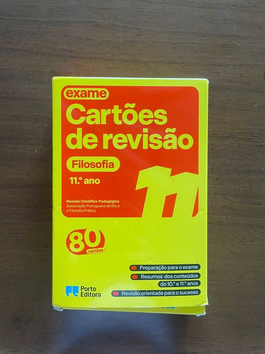 Jogo de cartas de filosofia para rever matéria 10.º e 11.º ano
