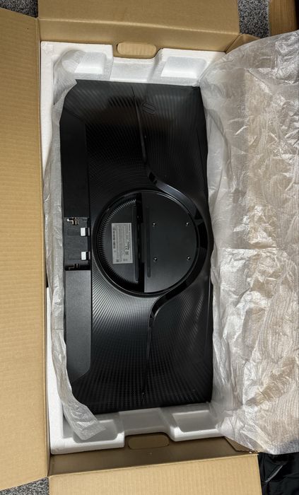 Монітор Samsung 34" Odyssey G5. Вигнутий екран.