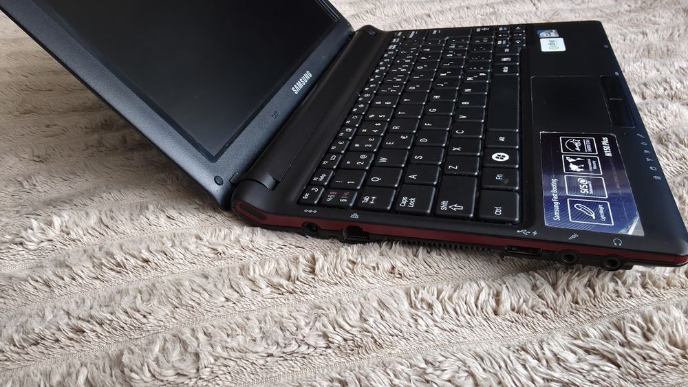 Laptop Samsung N150 Plus HDD 250GB , RAM 1GB , Ekran 10 cali , 100% sprawny. Windows XP !