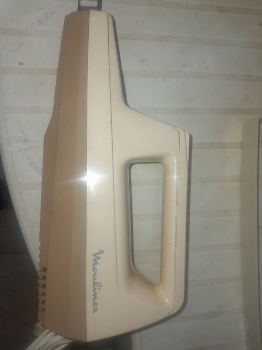 Aspirador+ freyller+ fritadeira+varinha magica+ faca electrica 30€