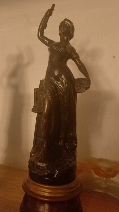 Rzeźba, figura, muza,   brązowienie, XIX w., uzaza