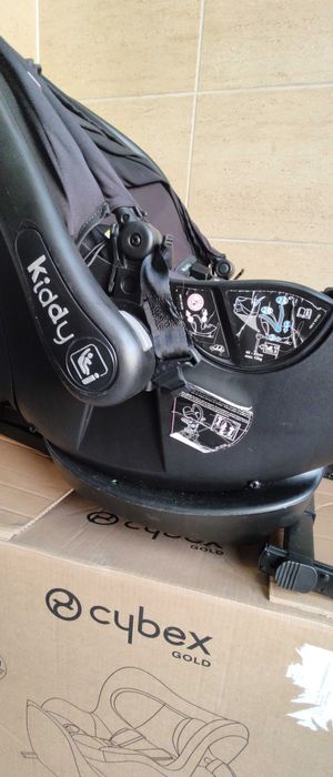 Fotelik Evo-Luna i-size + baza ISOFIX