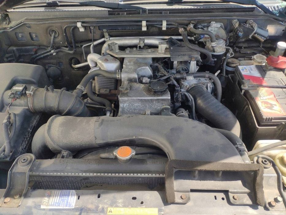 mitsubishi pajero 4 iv przód zderzak lampa maska błotnik atrapa a72 a72b