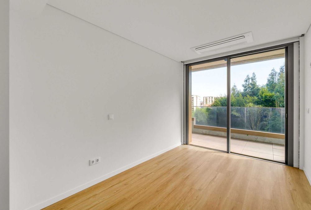 Apartamento T2 Semi-Novo para Arrendamento – Gaia Centro - El Corte Inglés