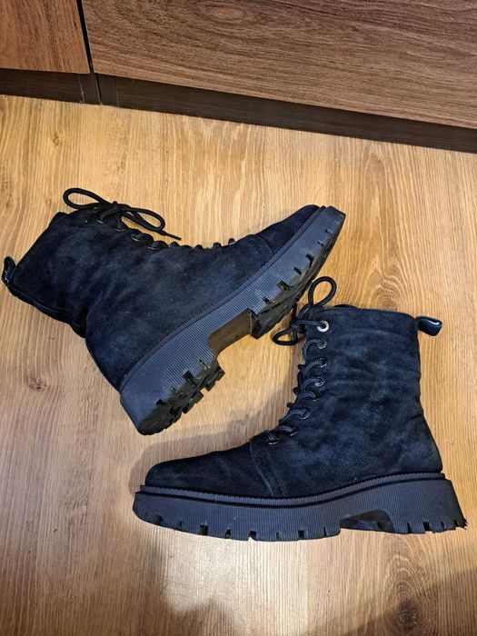 Жіночі замшеві черевики з хутром, 38 розмір