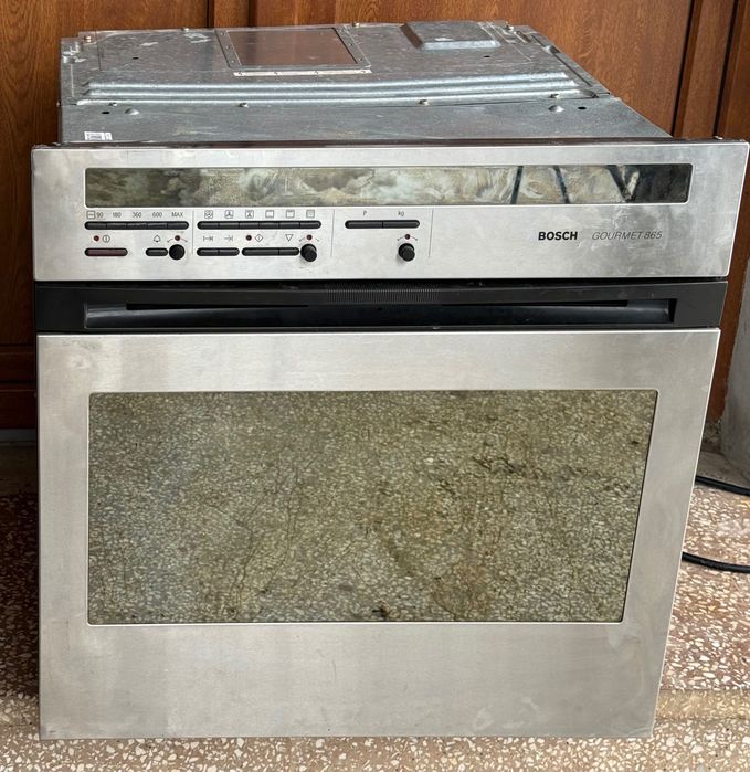 Продам духовку Bosch на запчастини