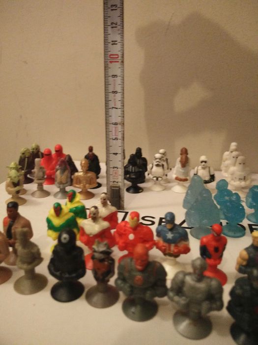 60 Bonecos da Star Wars e da Marvel