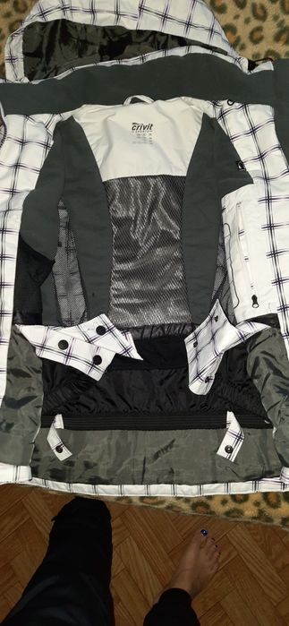 Лыжная  куртка ...