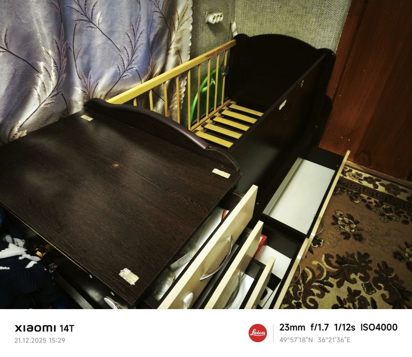 Дитяче ліжко-трансформер