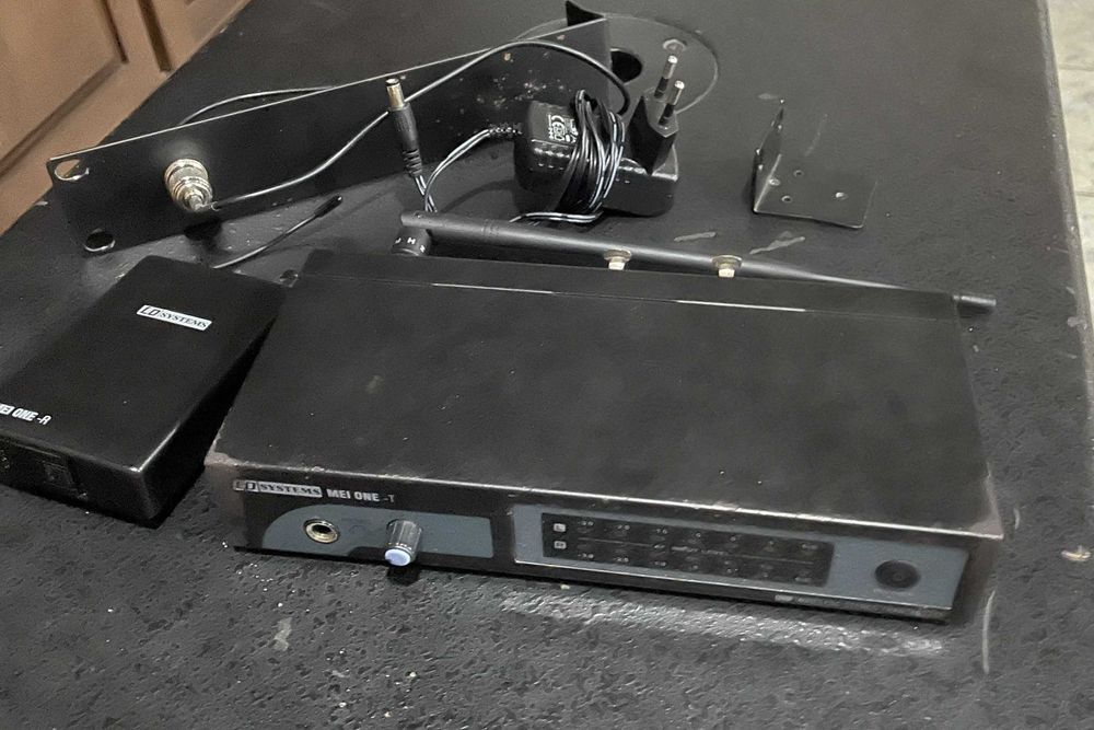 LD Systems MEI ONE 1 (sistema in ears Wireless)