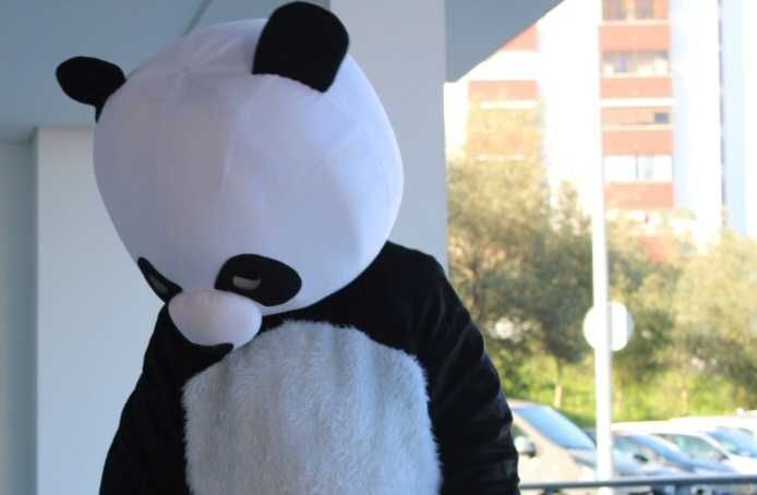 Alugo Fato de Panda
