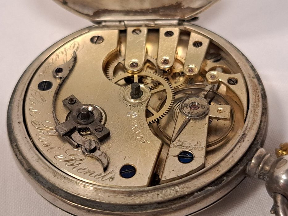 Relógio de bolso antigo c/chaves