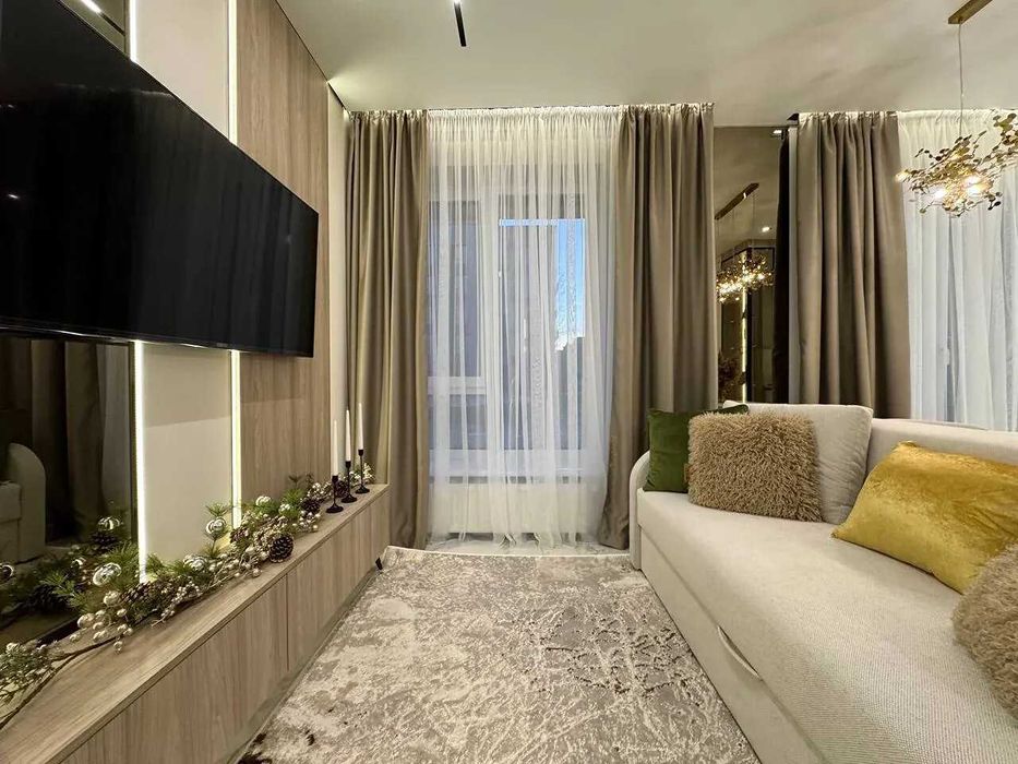 Унікальна 2-кімнатна квартира у ЖК Долішній з патіо!