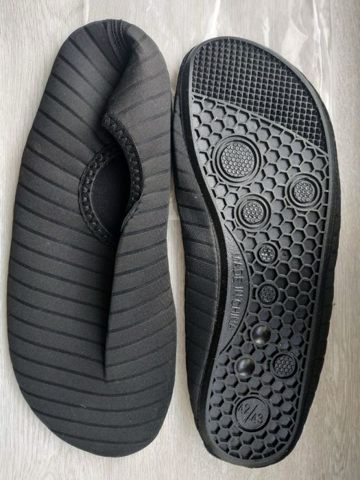 Взуття для відпочинку, походу, річки