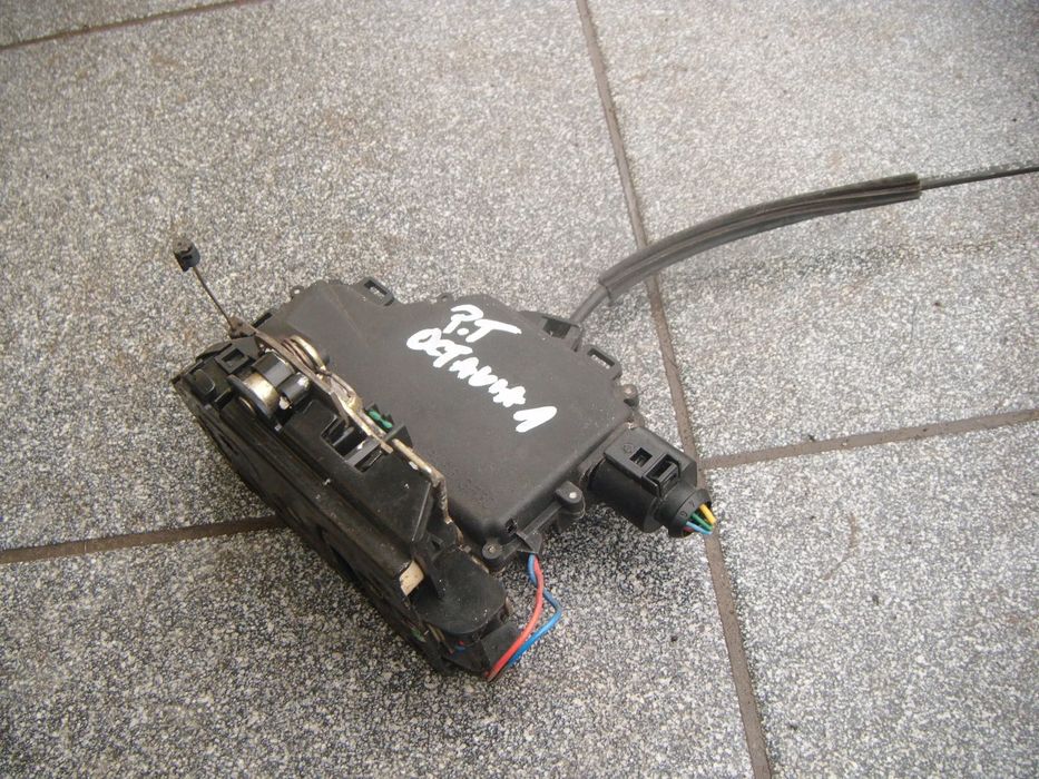 skoda octavia 1golf 4 passat b5 zamek drzwi prawy tył