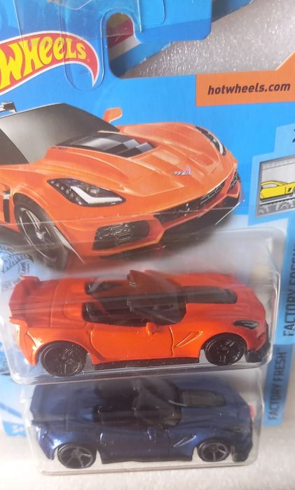 Conjunto 2 , 19 Corvette zr1 convertible hot wheels