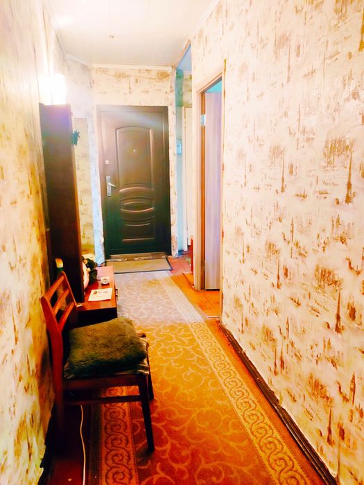 Продам 3-комнатную квартиру в центре