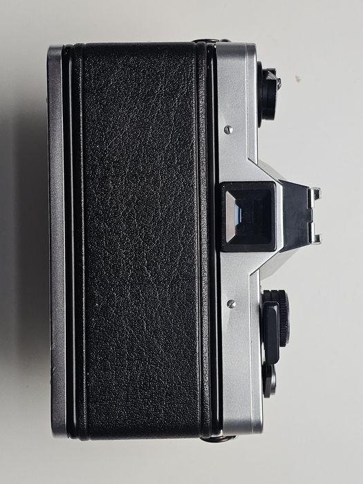 Camera analógica Prática MTL 5 com objetiva