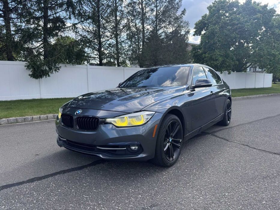 BMW 3 Series 330i xDrive      2017