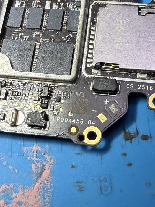 Ремонт, пайка дронів DJI / Autel  та модульні ремонти